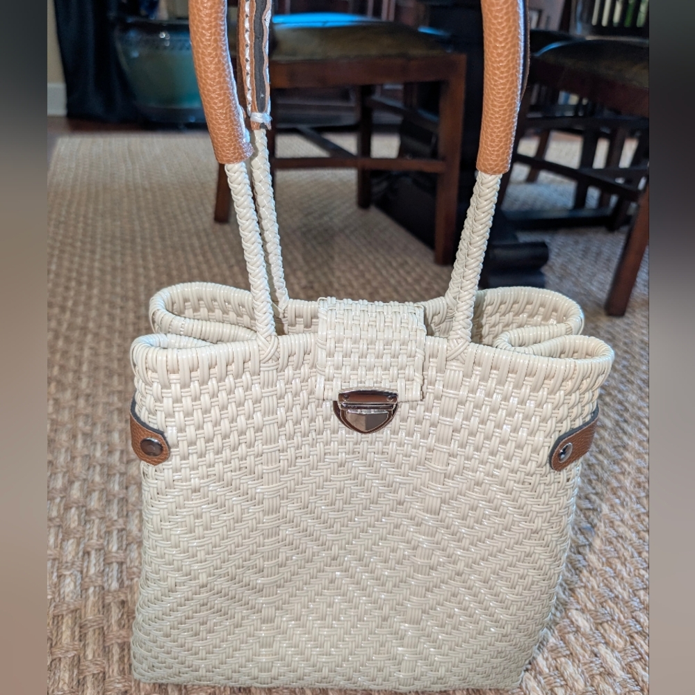 Artisanal Handmade Tote - Picture 2 of 16